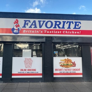 New Favorite Chicken Hull Store Opens